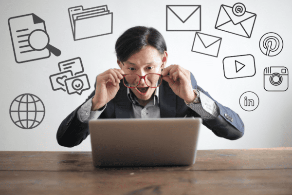 Infobésité : Comment gérer la surcharge informationnelle dans un monde connecté ?- Fraischeur