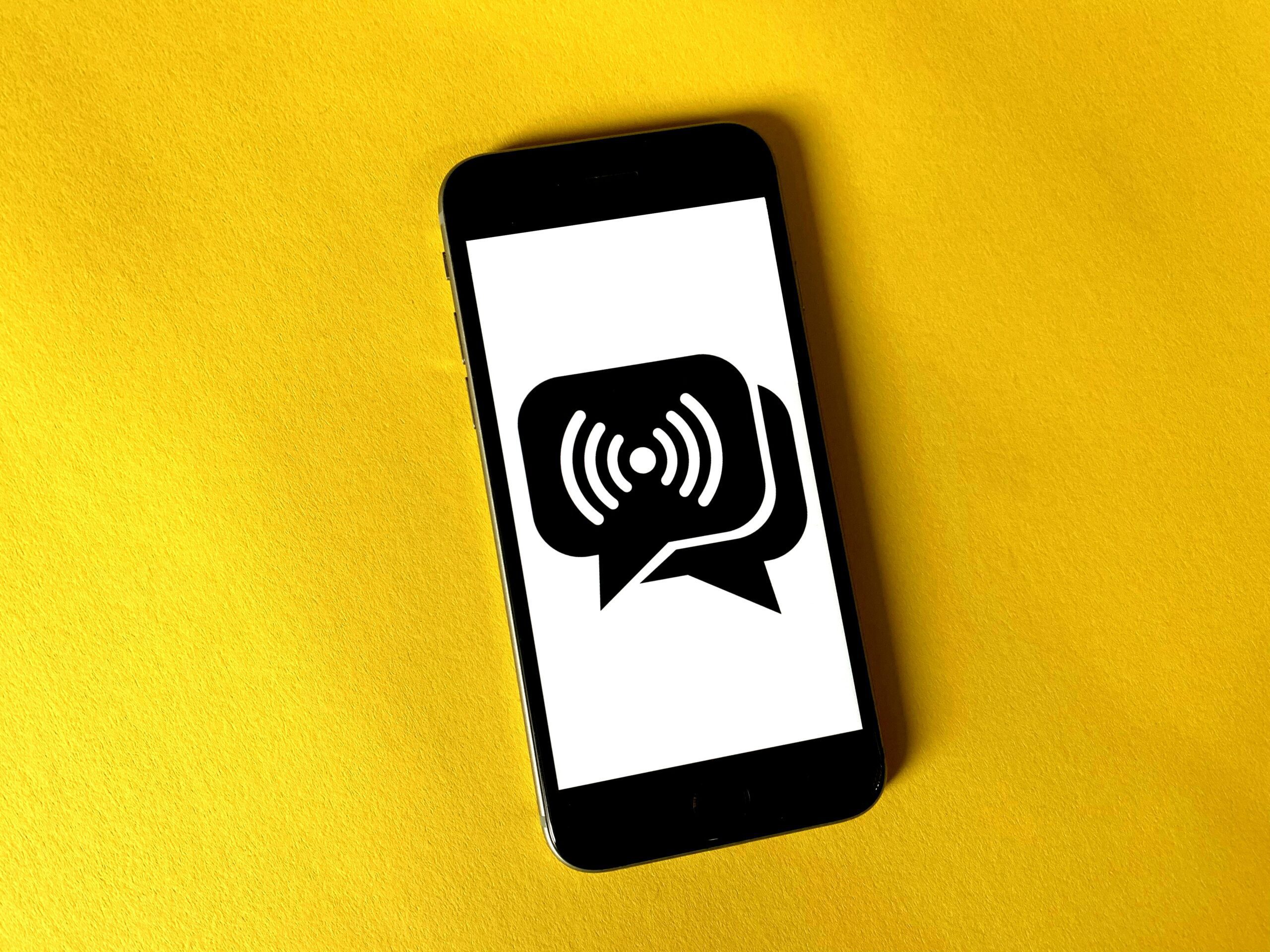 Un réseau social sans algorithme, plus inclusif et plus fluide - Flashes de Bluesky, une alternative à Instagram sans pub et sans algorithme - Fraischeur - Angers