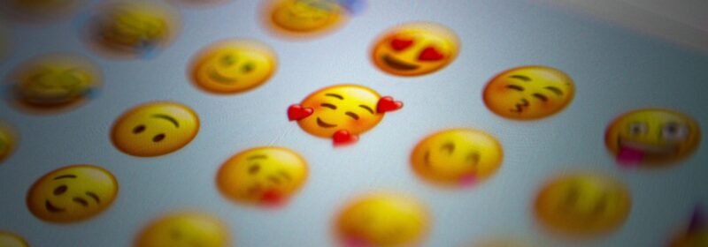 Les emojis, nouveaux héros de la communication digitale ? - Fraischeur